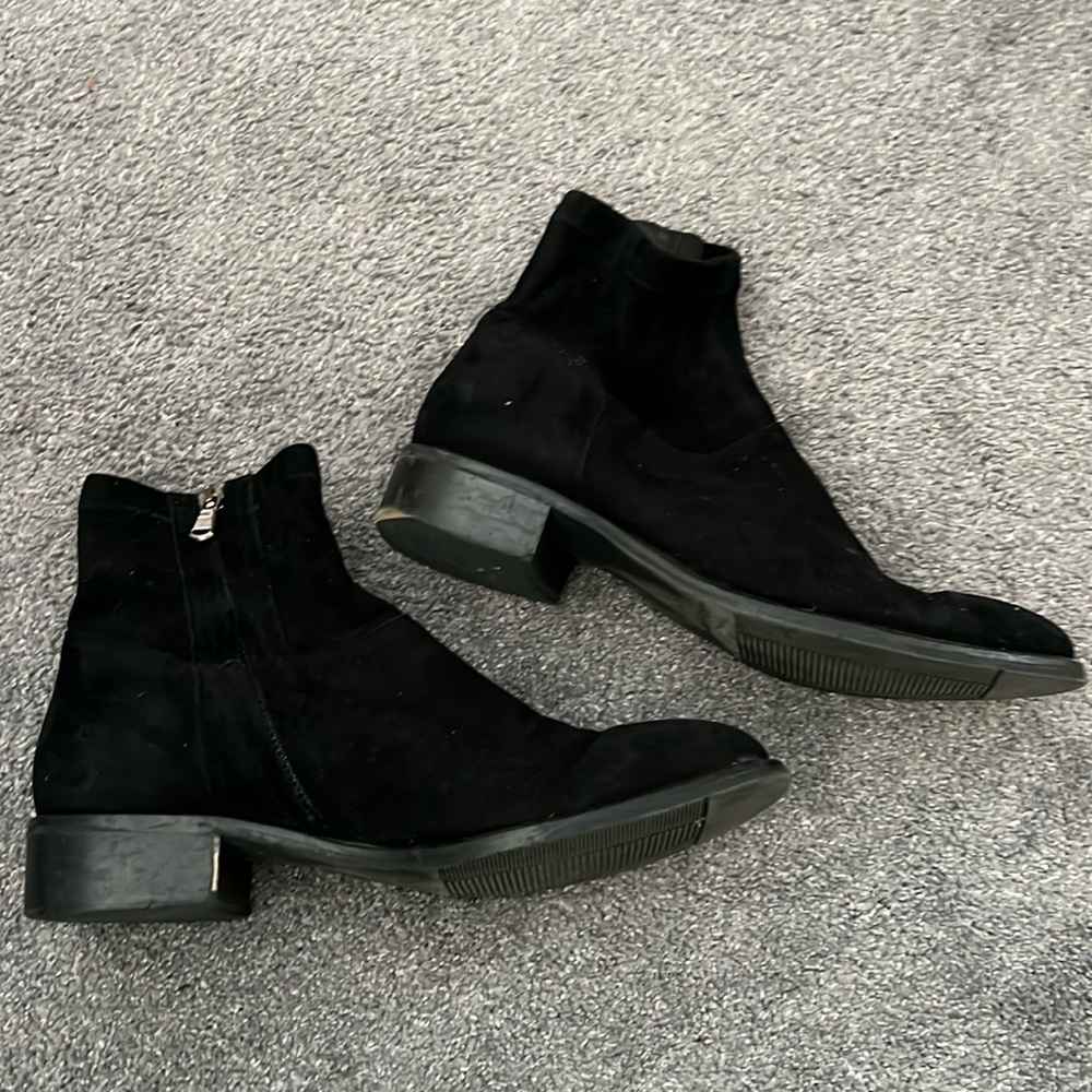 Sesto Meucci Italian Suede Bootie Size 9